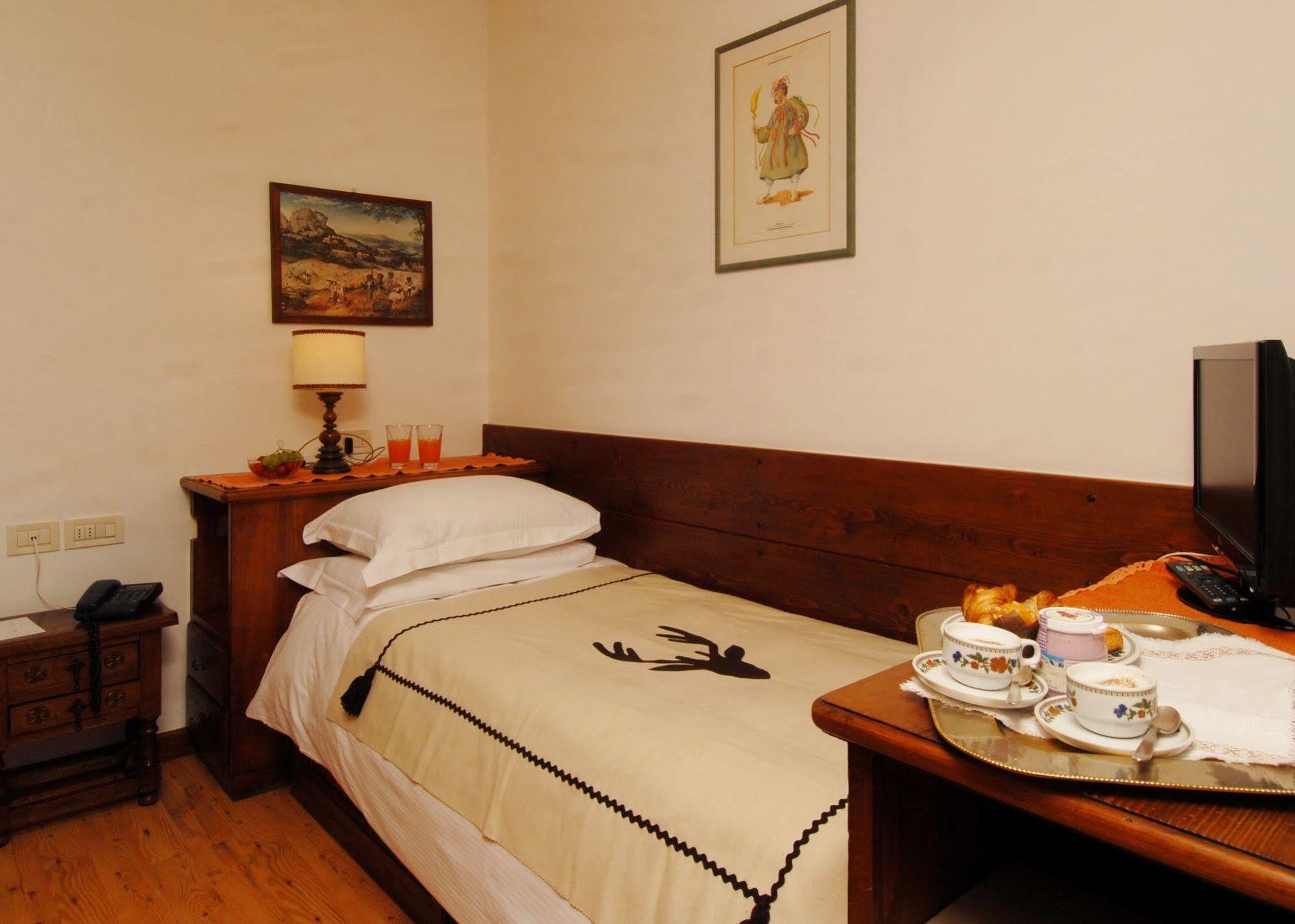 Hotel Panda Cortina- Ricarica Auto Elettriche